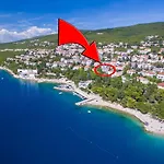 Appartement Hundefreundliches Nur 100 Meter Zum Mit Sauna, Meerblick, Whirlpool Dramalj