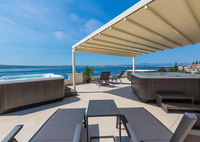 Apartment Hundefreundliches Nur 100 Meter Zum Mit Sauna, Meerblick, Whirlpool Dramalj