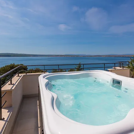 Hundefreundliches Nur 100 Meter Zum Mit Sauna, Meerblick, Whirlpool * Dramalj